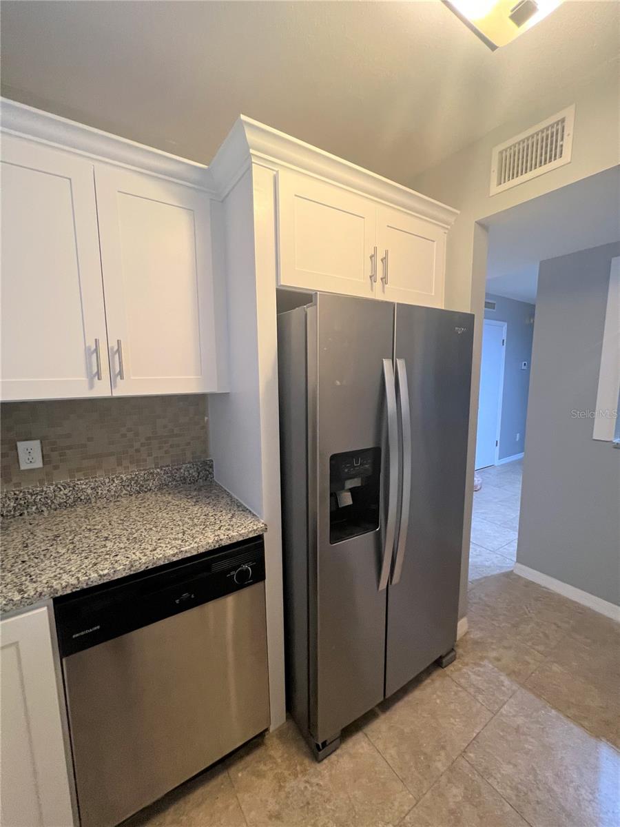 5909 IDLE FOREST PL, TAMPA, FL, 33614