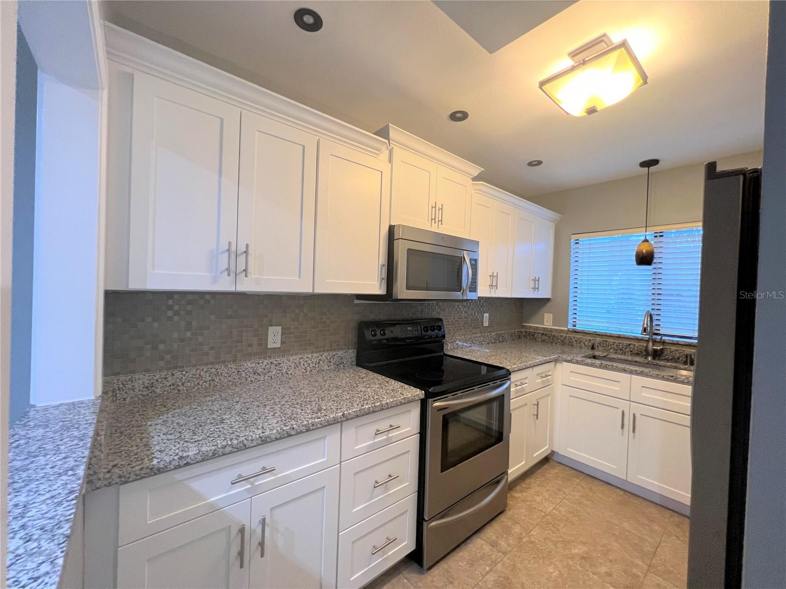 5909 IDLE FOREST PL, TAMPA, FL, 33614