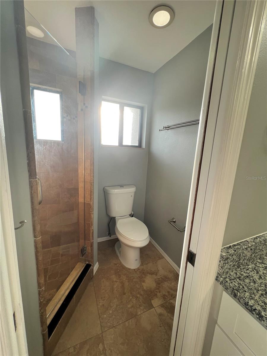 5909 IDLE FOREST PL, TAMPA, FL, 33614