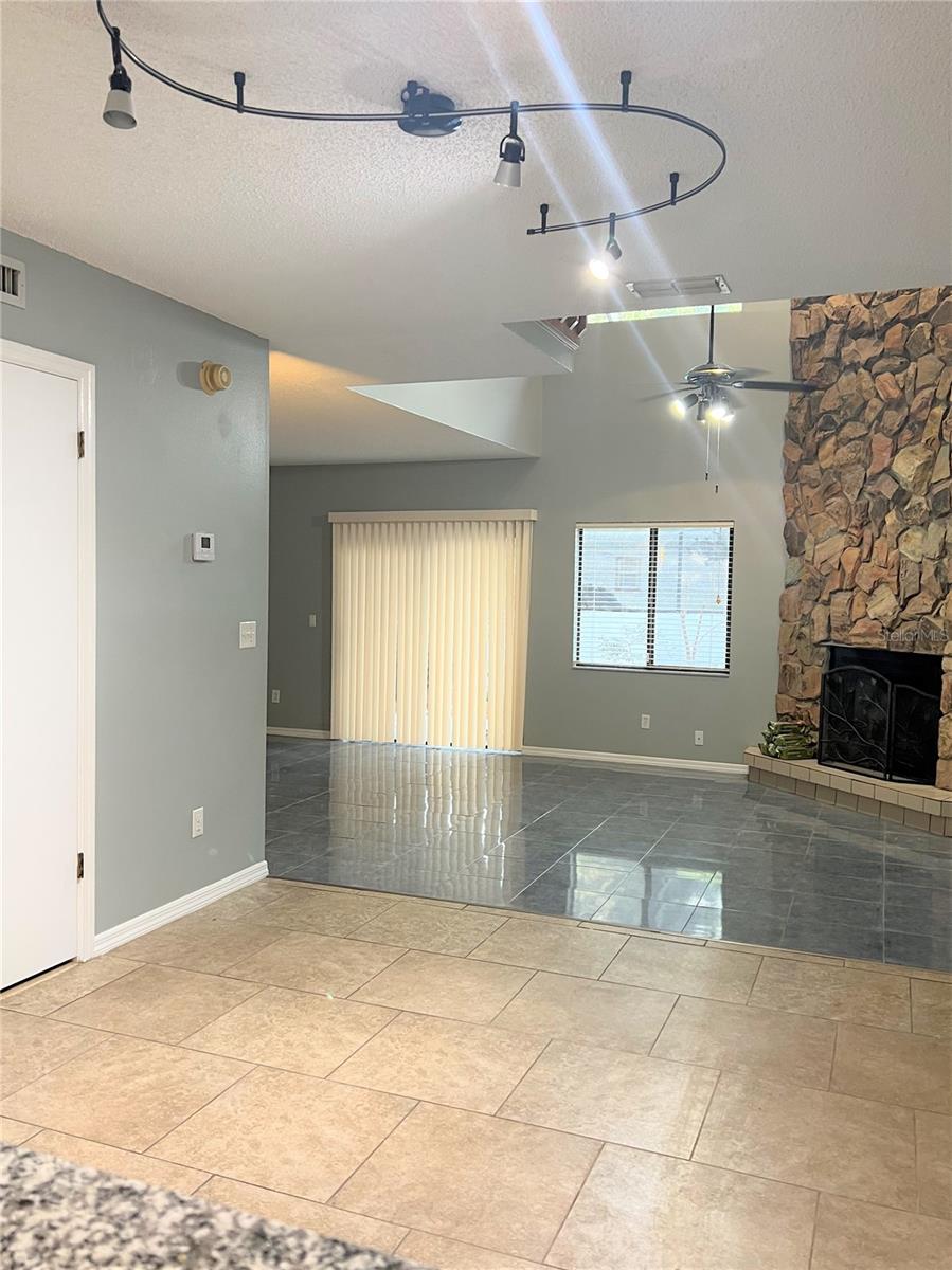 5909 IDLE FOREST PL, TAMPA, FL, 33614