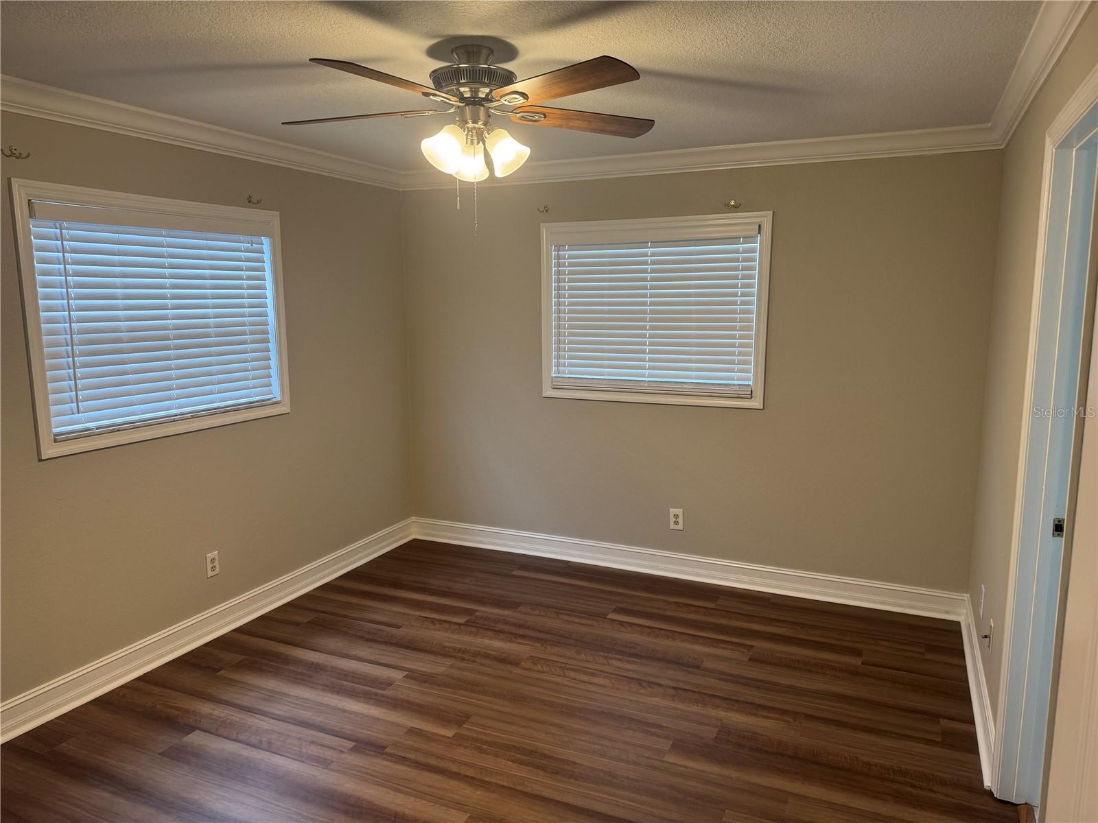 8601 RUE CHATEAU DR, LARGO, FL, 33777