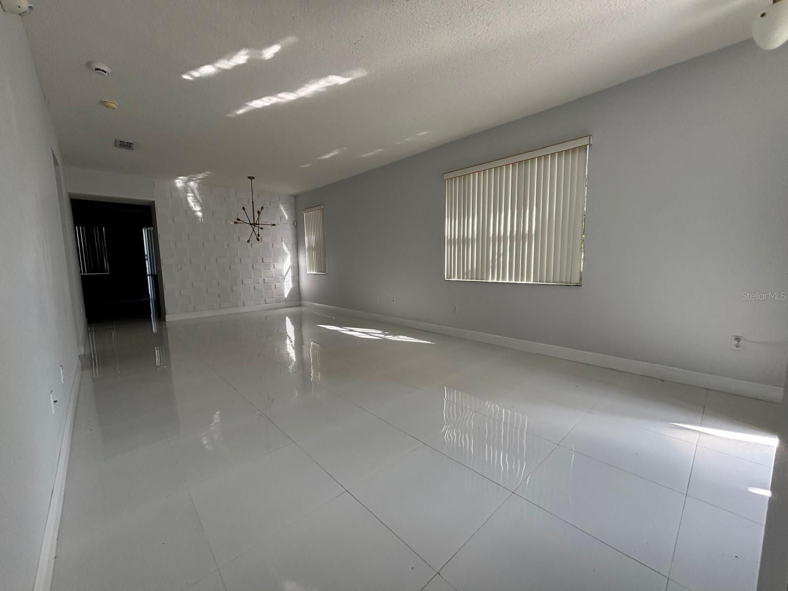 1112 PINE RIDGE DR, DAVENPORT, FL, 33896