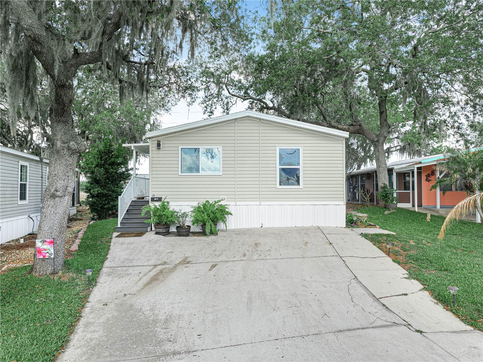 24 SILVERSIDES ST, LAKE WALES, FL, 33898