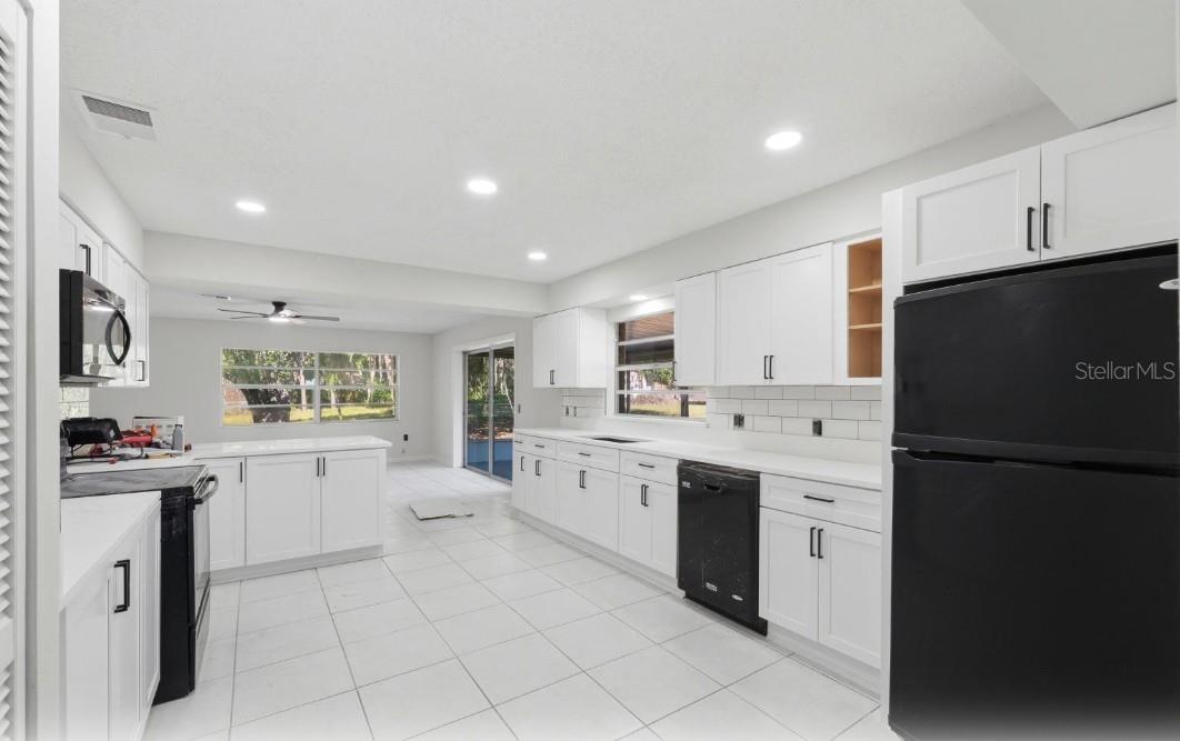33201 COVENTRY DR, LEESBURG, FL, 34788