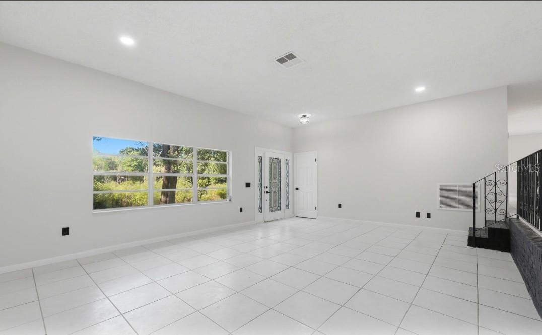 33201 COVENTRY DR, LEESBURG, FL, 34788