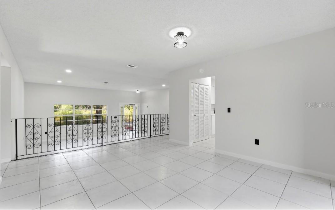 33201 COVENTRY DR, LEESBURG, FL, 34788