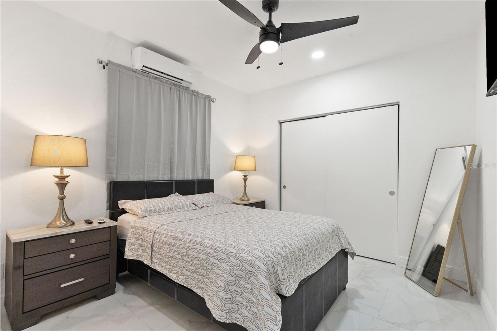 2310 W KNOLLWOOD PL, TAMPA, FL, 33604