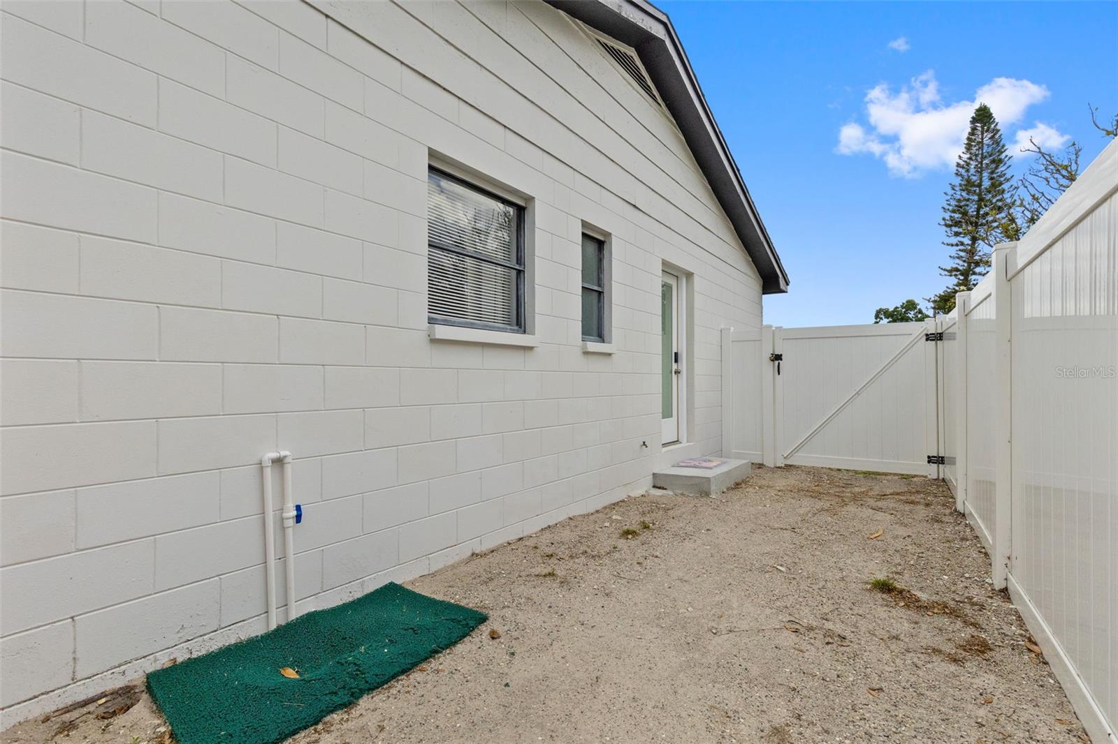 2310 W KNOLLWOOD PL, TAMPA, FL, 33604