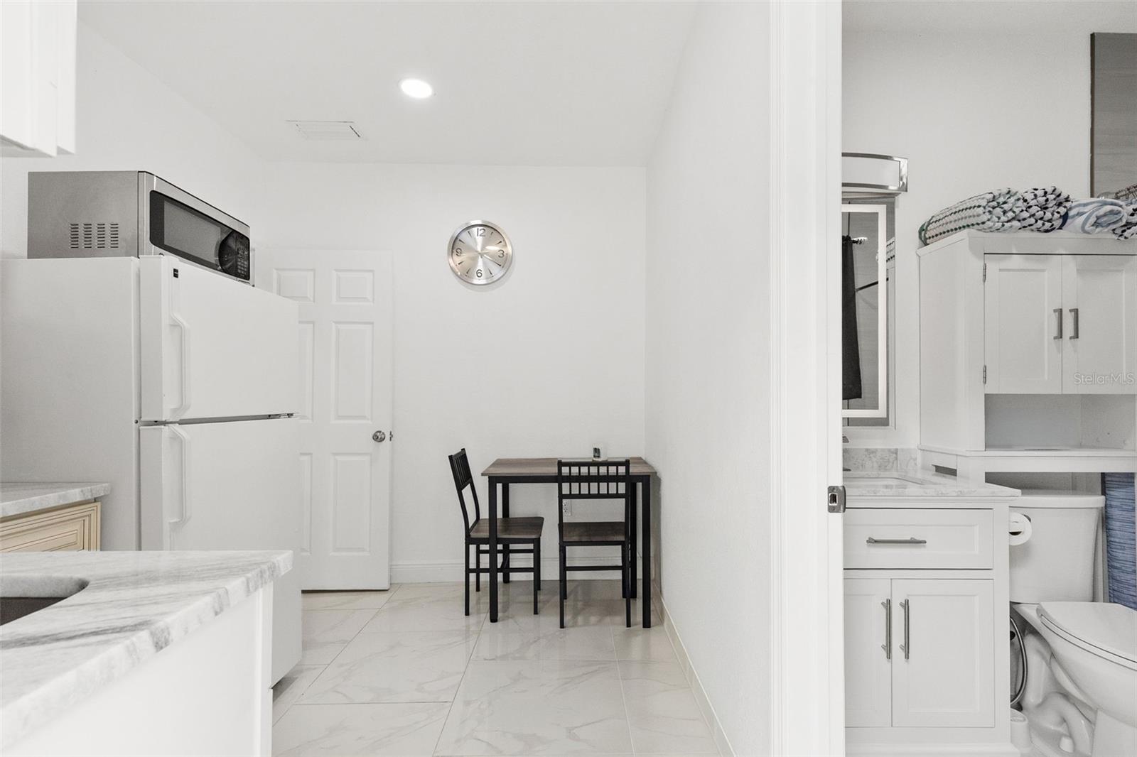 2310 W KNOLLWOOD PL, TAMPA, FL, 33604