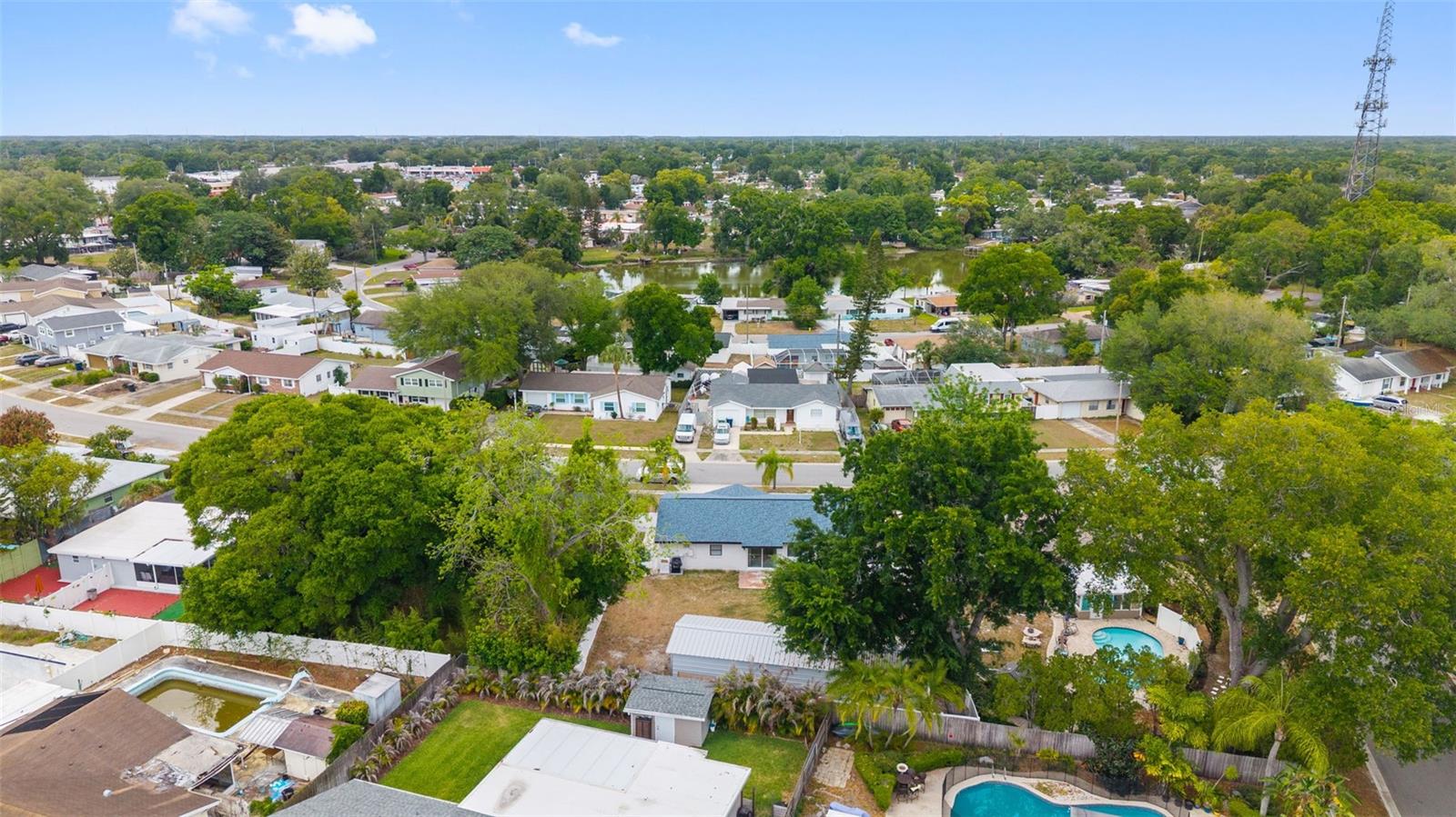 2310 W KNOLLWOOD PL, TAMPA, FL, 33604