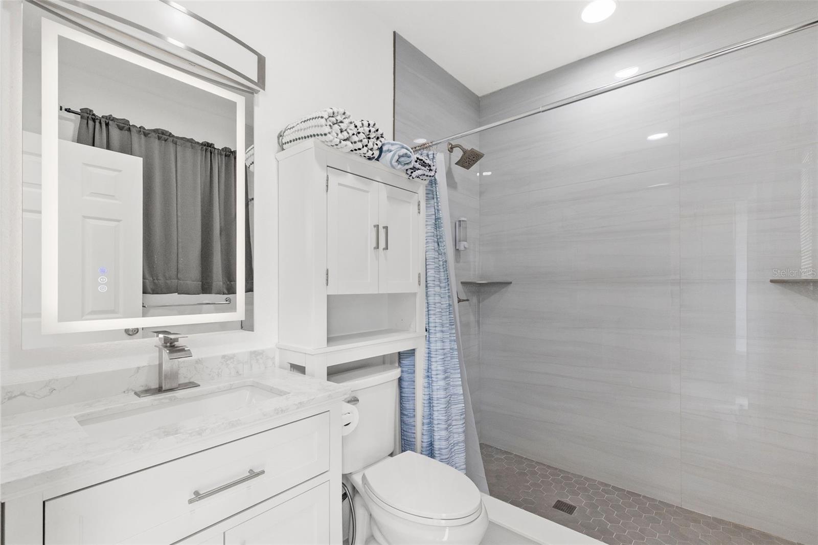 2310 W KNOLLWOOD PL, TAMPA, FL, 33604