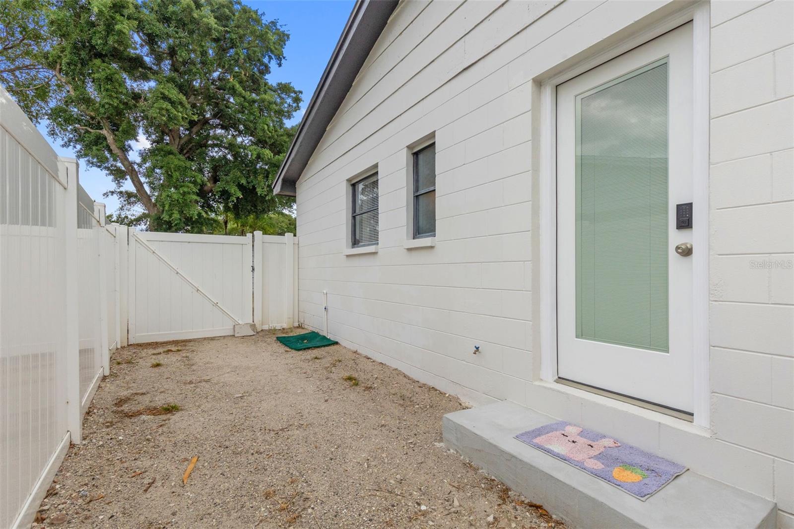 2310 W KNOLLWOOD PL, TAMPA, FL, 33604