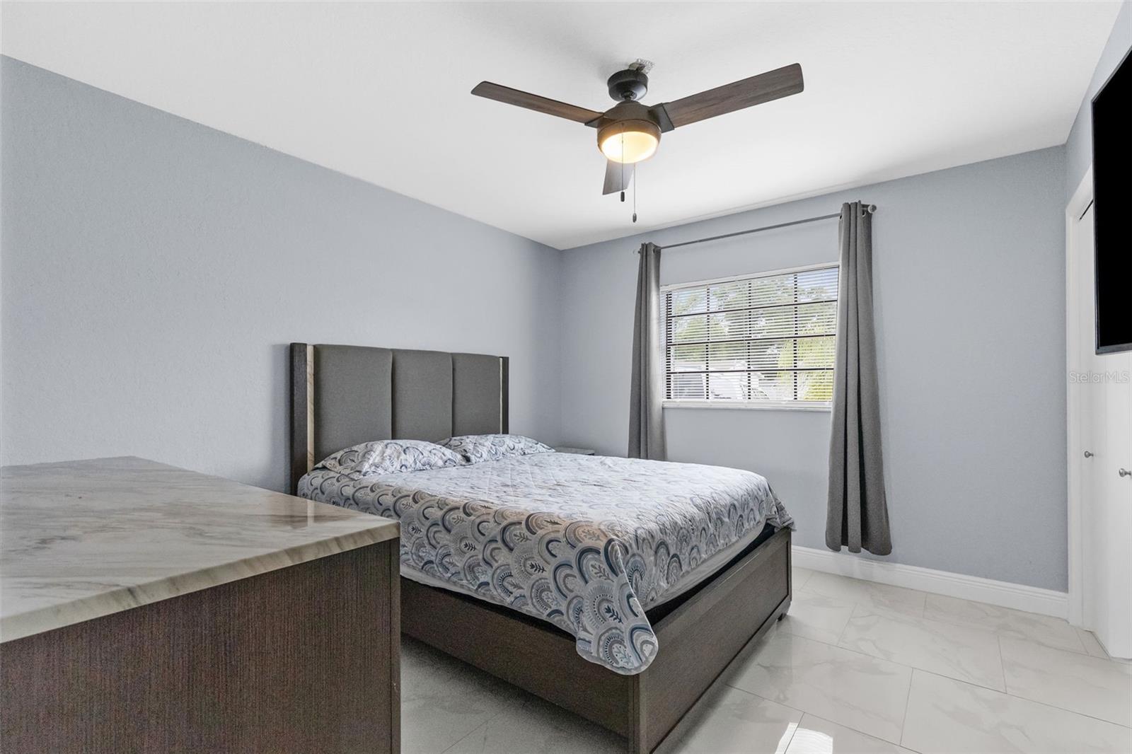 2310 W KNOLLWOOD PL, TAMPA, FL, 33604