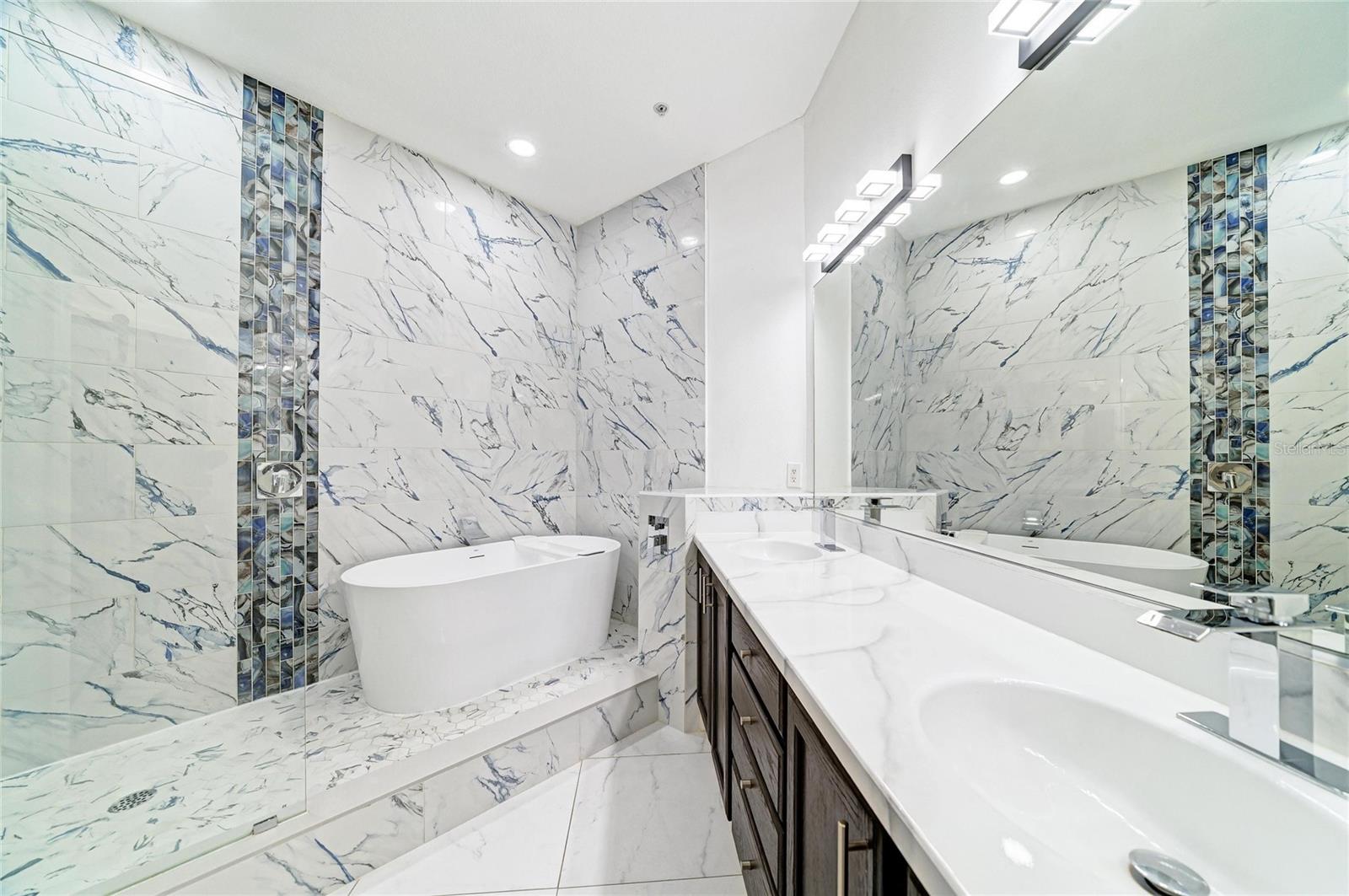 8261 MIRAMAR WAY #202, LAKEWOOD RANCH, FL, 34202