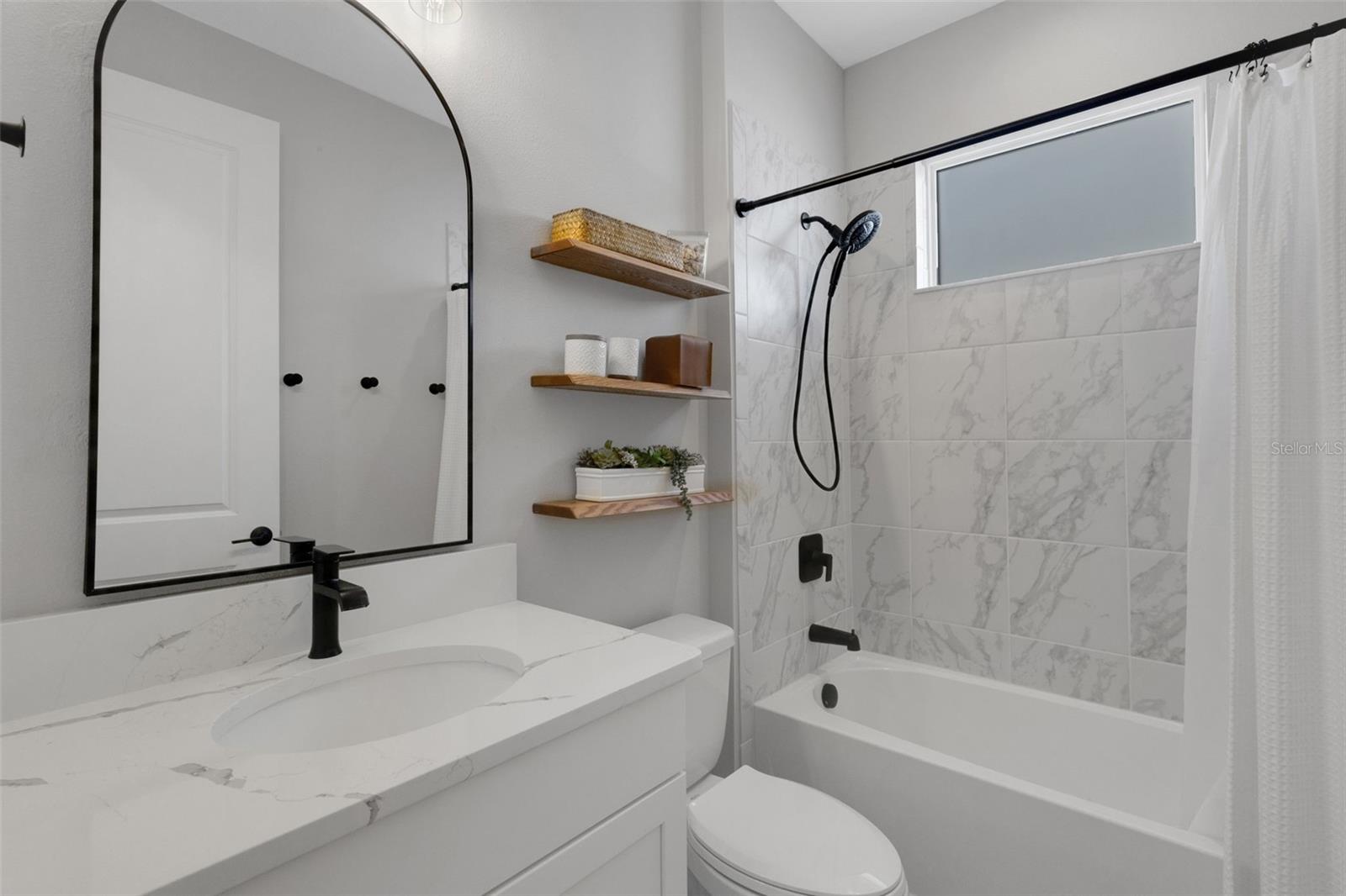 17735 SAVORY MIST CIR, BRADENTON, FL, 34211
