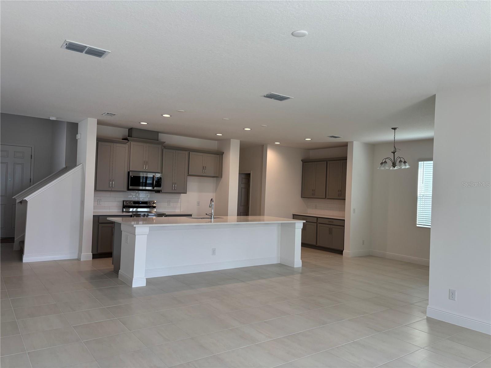 1867 CHURCH LAKE ST, GROVELAND, FL, 34736