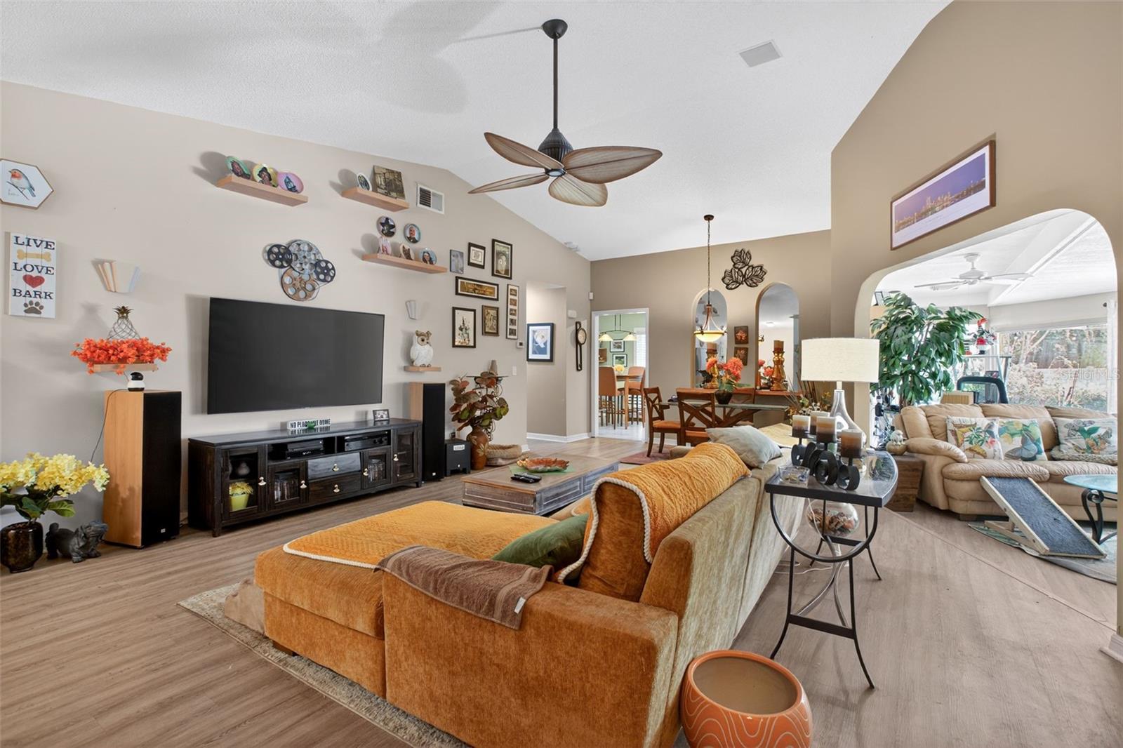 1073 NODDING PINES WAY, CASSELBERRY, FL, 32707