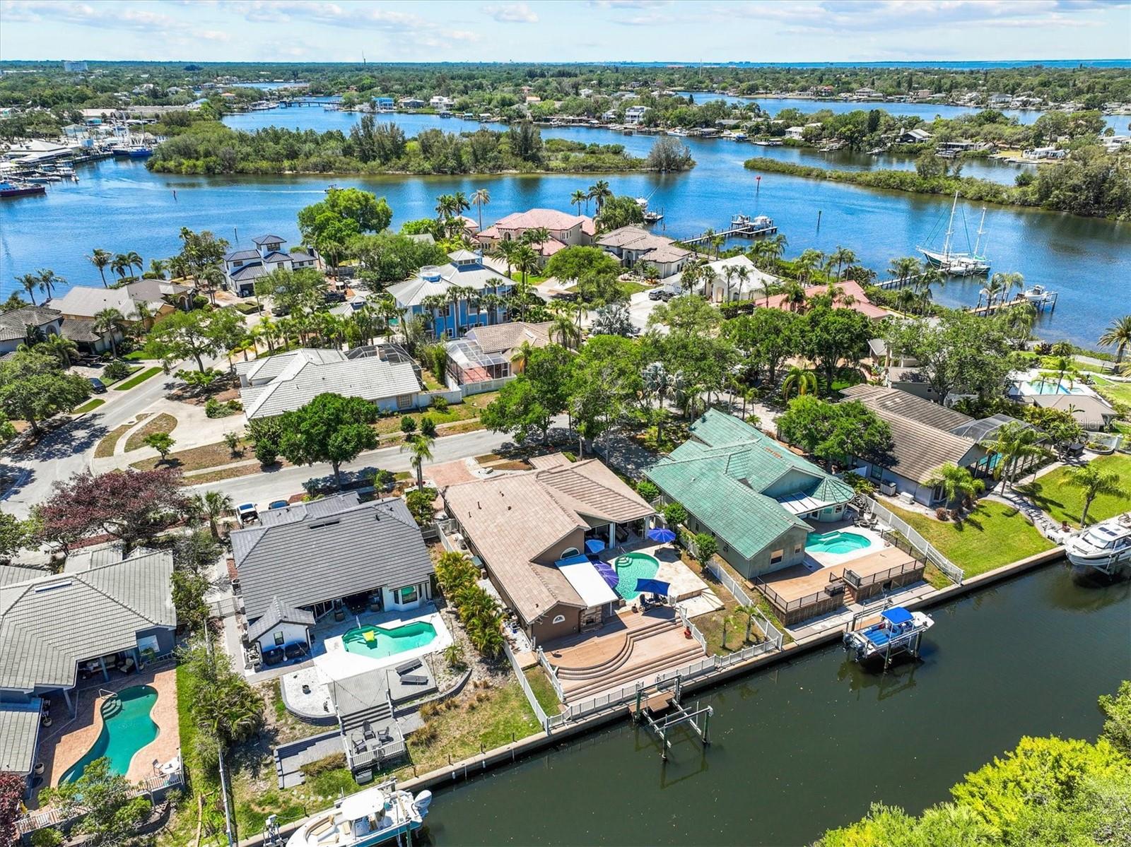 1114 MARINA DR, TARPON SPRINGS, FL, 34689