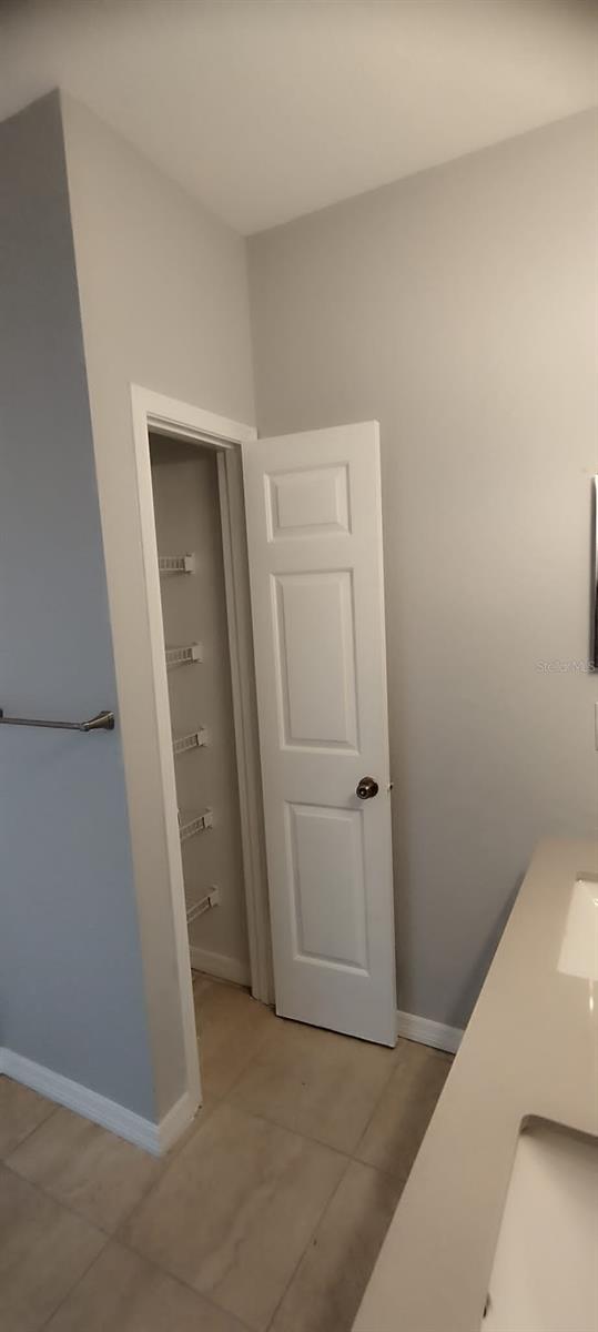 2544 ROBERT TRENT DR #825, ORLANDO, FL, 32835