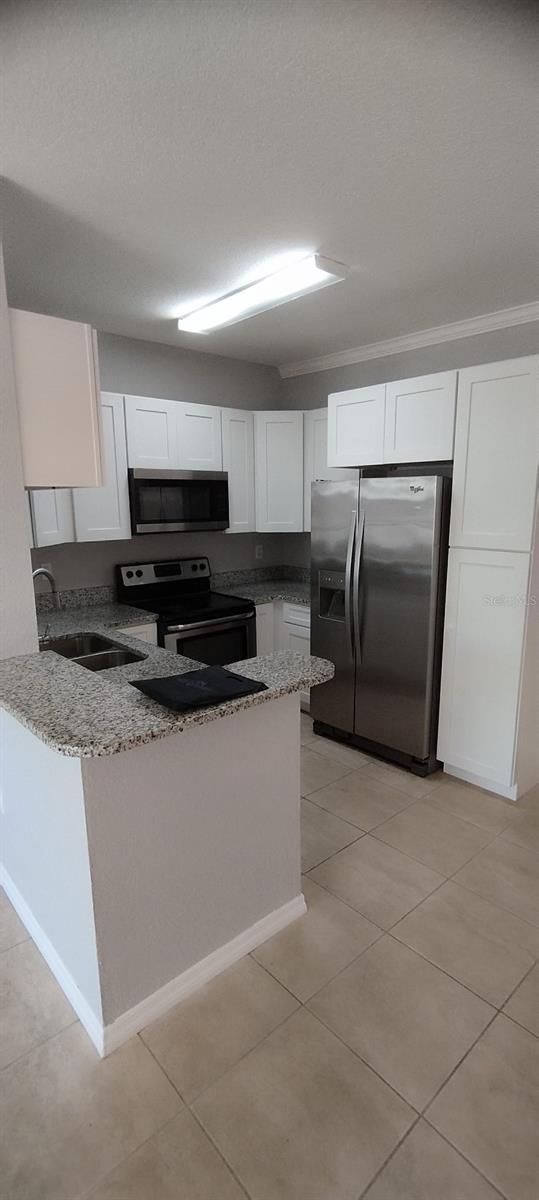 2544 ROBERT TRENT DR #825, ORLANDO, FL, 32835