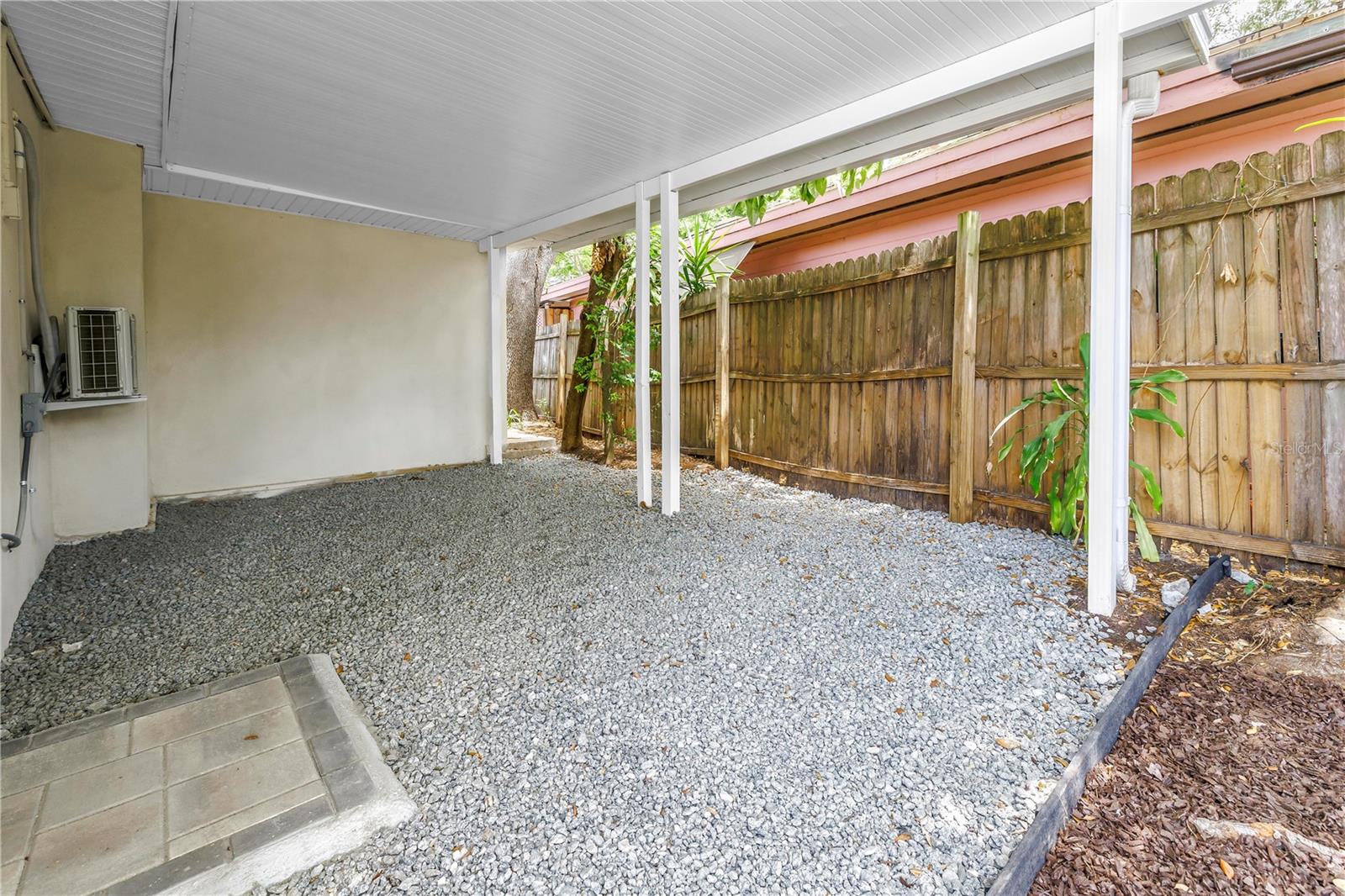 110 NE MONROE CIR N #1, ST PETERSBURG, FL, 33702