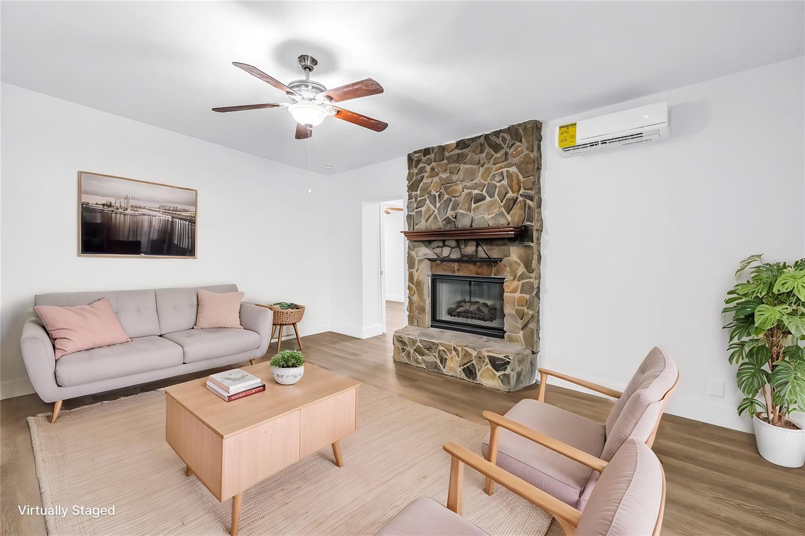 110 NE MONROE CIR N #1, ST PETERSBURG, FL, 33702