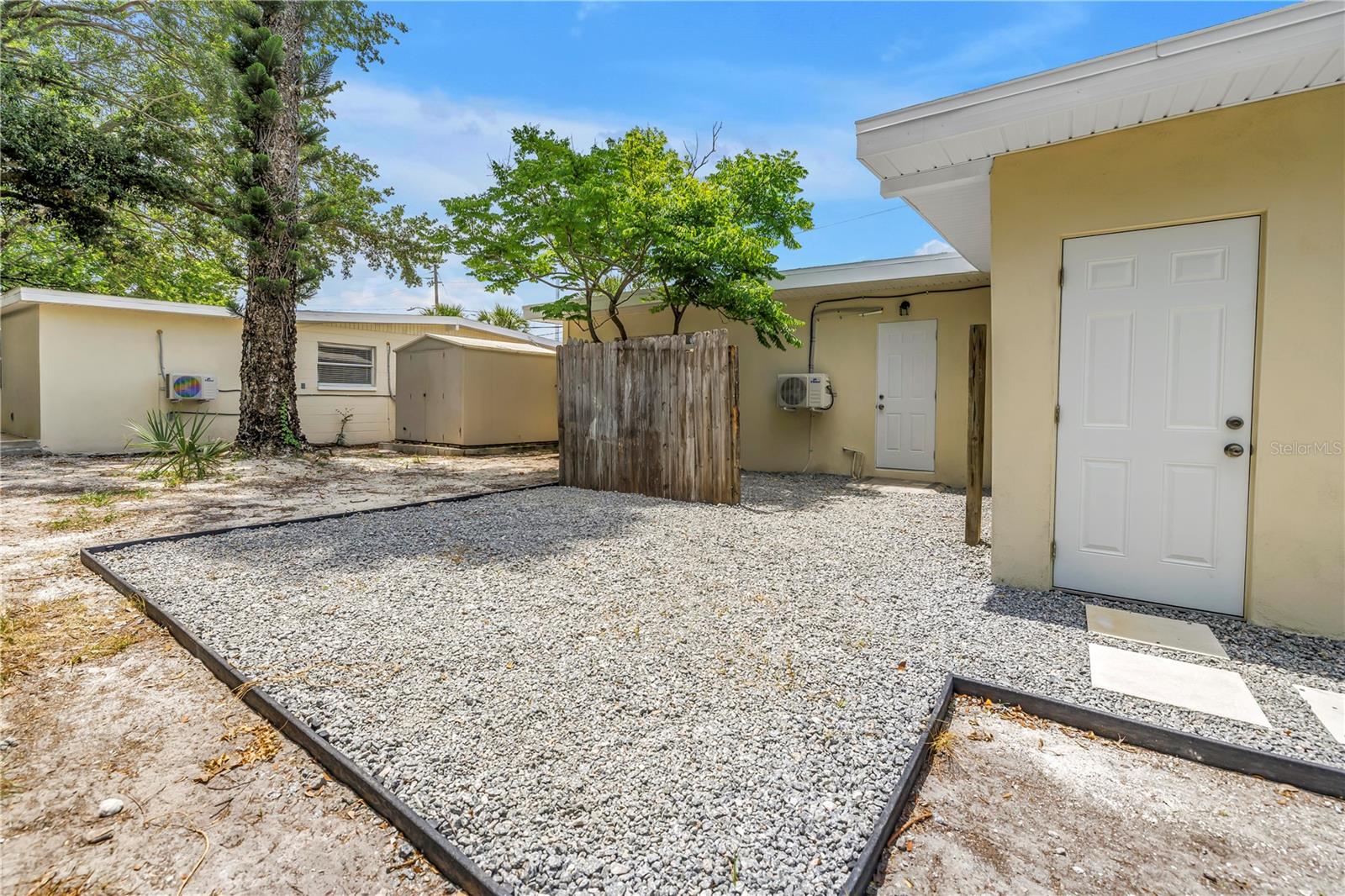 110 NE MONROE CIR N #1, ST PETERSBURG, FL, 33702