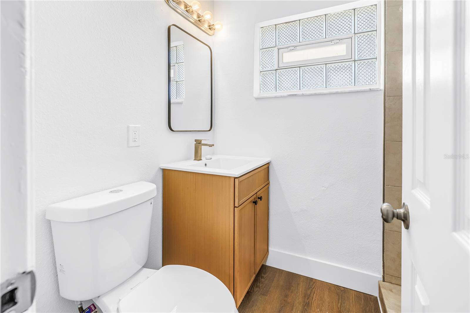 110 NE MONROE CIR N #1, ST PETERSBURG, FL, 33702