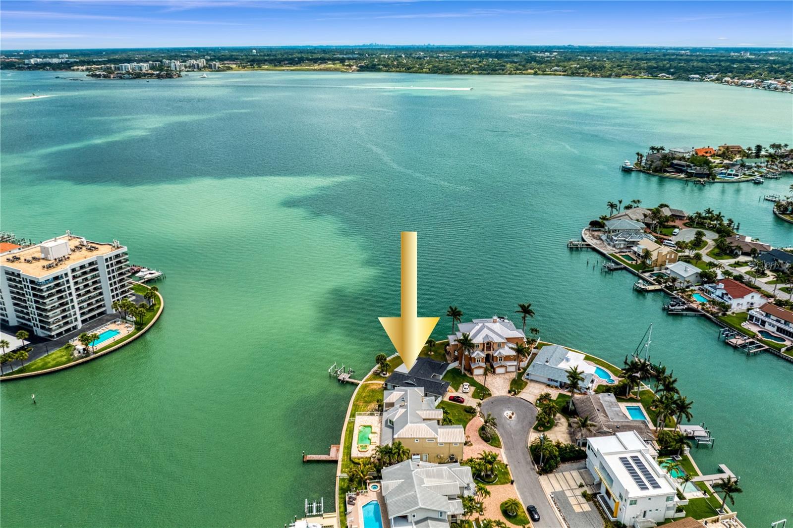 215 HARRISON AVE, BELLEAIR BEACH, FL, 33786