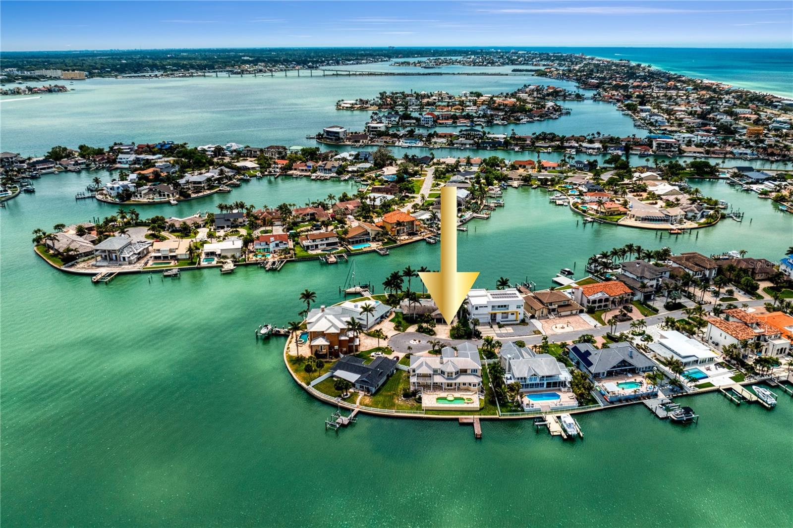215 HARRISON AVE, BELLEAIR BEACH, FL, 33786