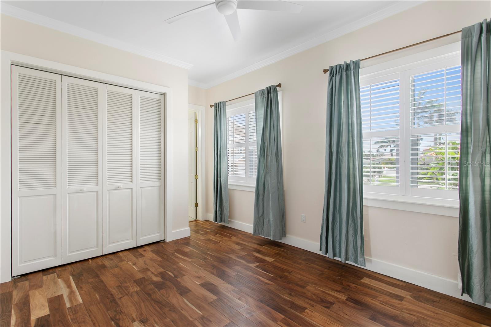 215 HARRISON AVE, BELLEAIR BEACH, FL, 33786