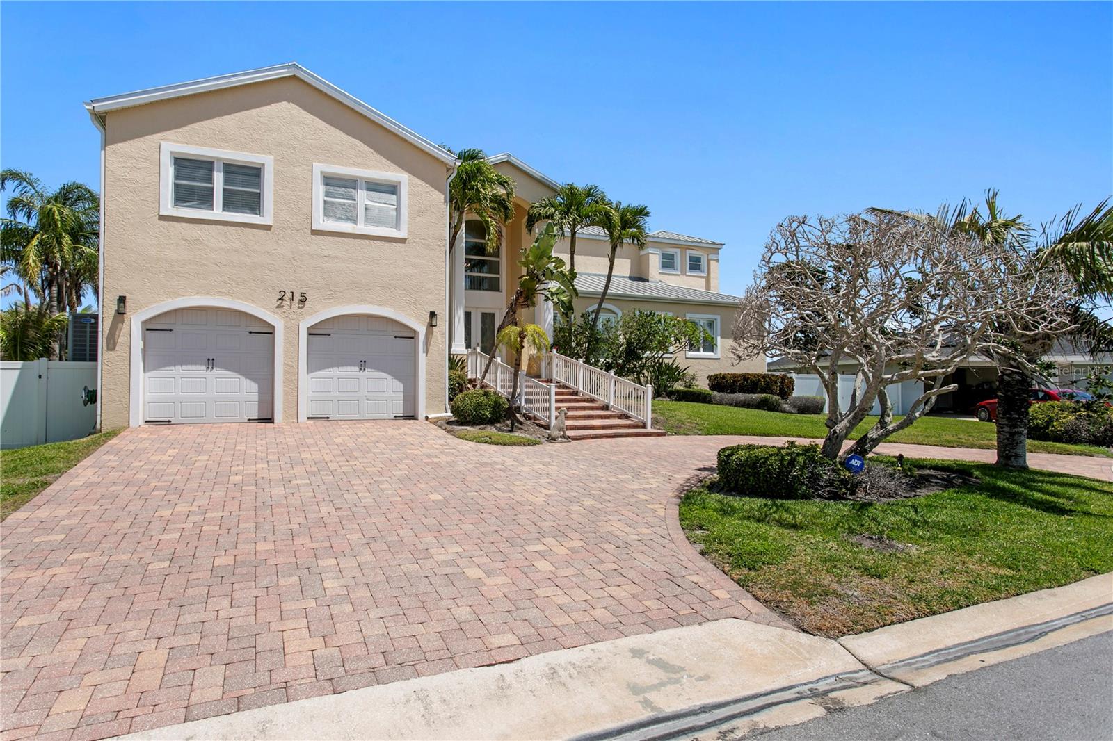 215 HARRISON AVE, BELLEAIR BEACH, FL, 33786