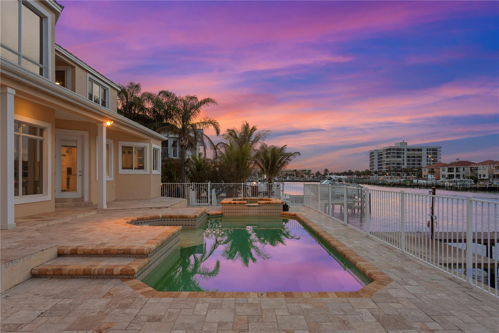 215 HARRISON AVE, BELLEAIR BEACH, FL, 33786