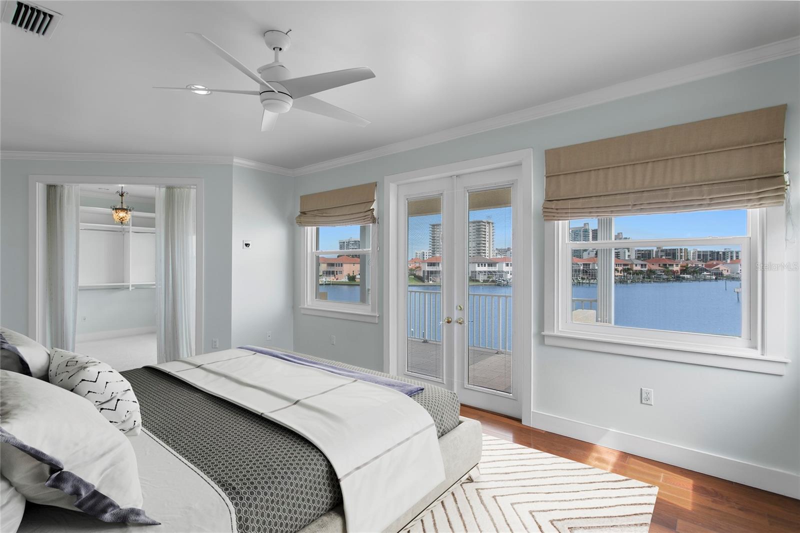 215 HARRISON AVE, BELLEAIR BEACH, FL, 33786