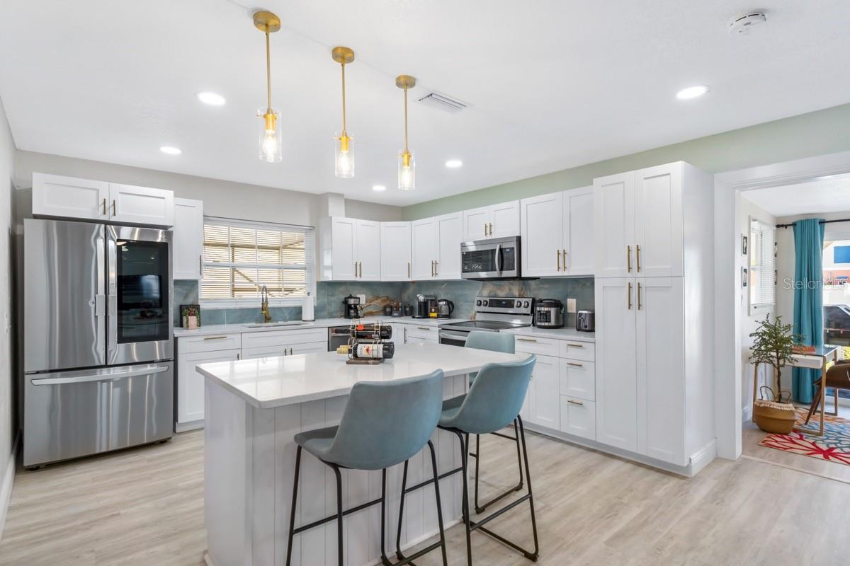 4311 123RD ST W, CORTEZ, FL, 34215