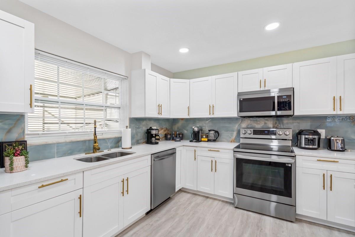 4311 123RD ST W, CORTEZ, FL, 34215