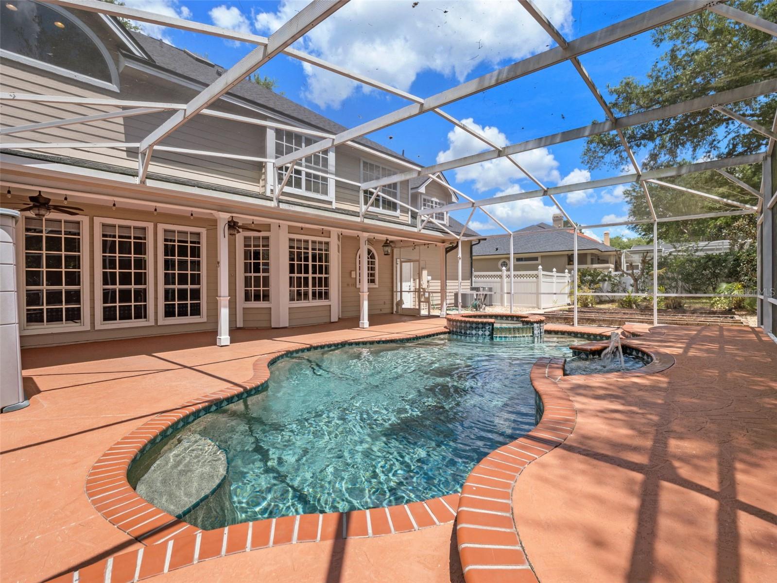 515 W PALM VALLEY DR, OVIEDO, FL, 32765