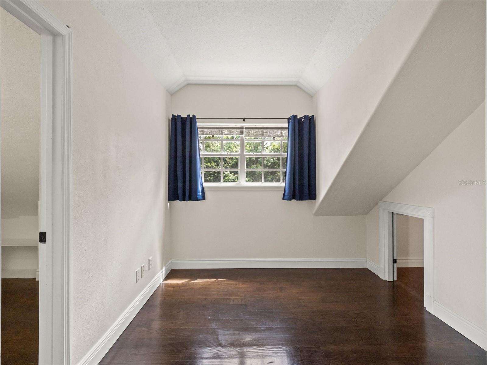 515 W PALM VALLEY DR, OVIEDO, FL, 32765