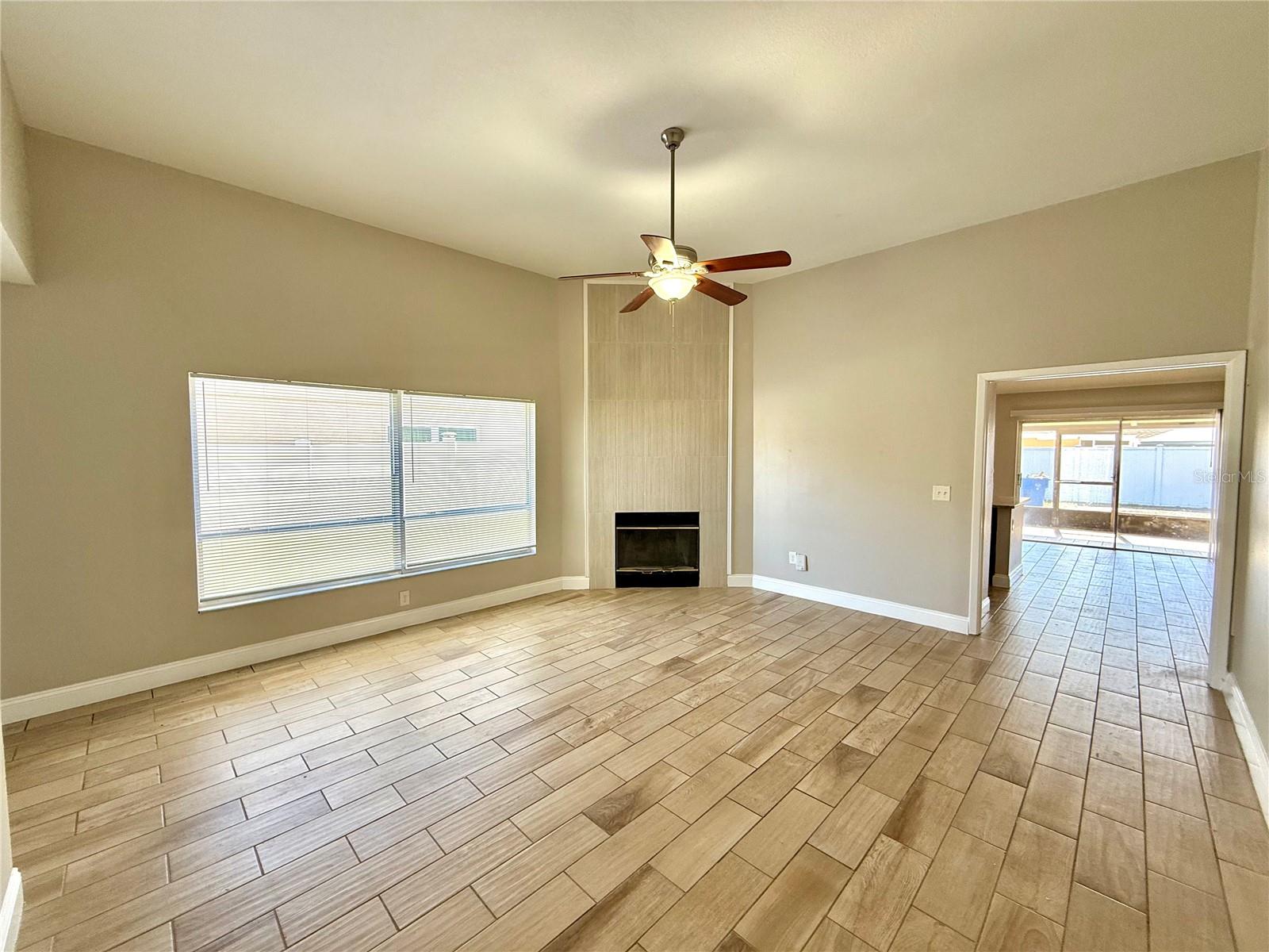 7048 HOLLOWELL DR, TAMPA, FL, 33634