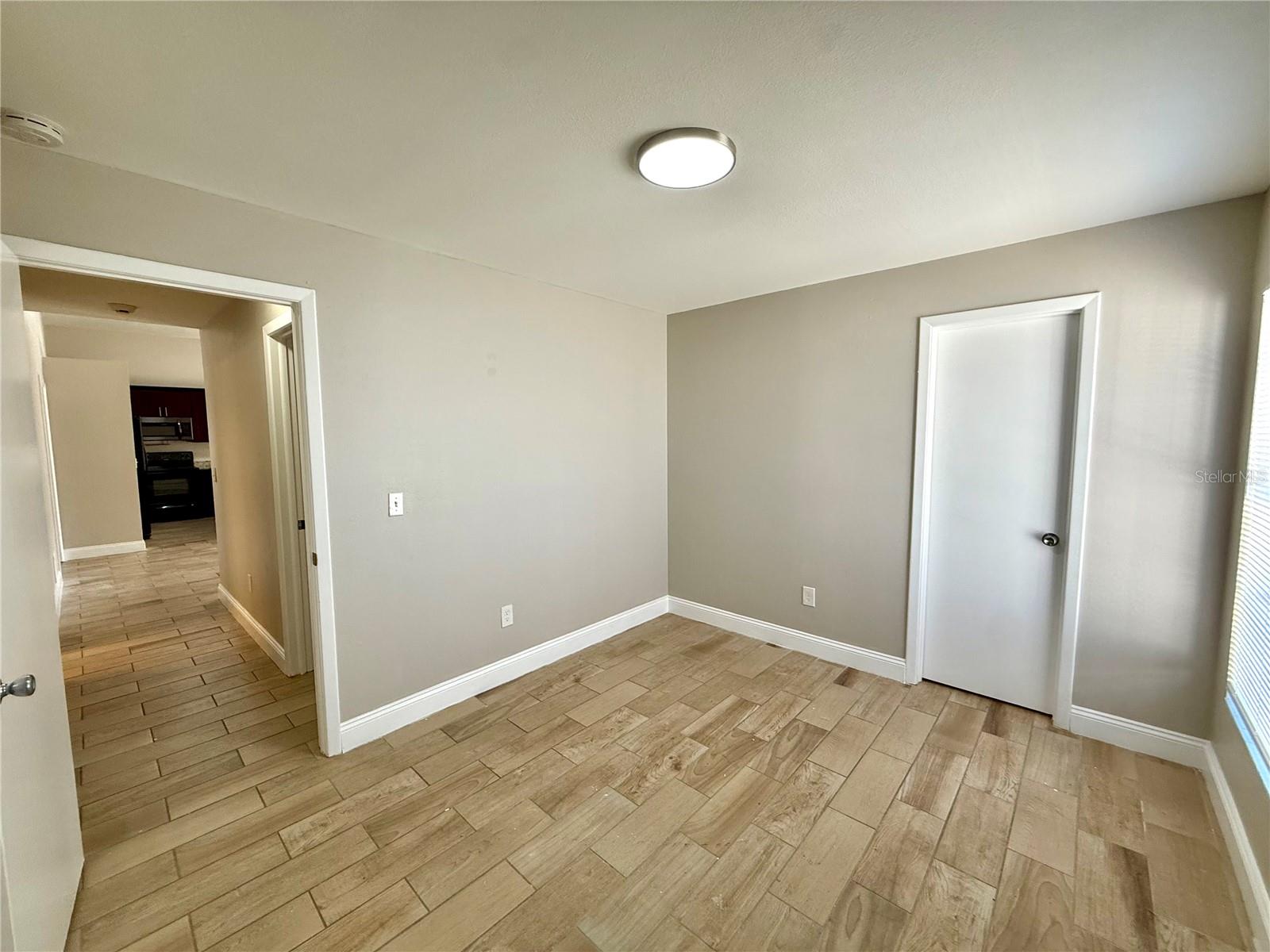 7048 HOLLOWELL DR, TAMPA, FL, 33634