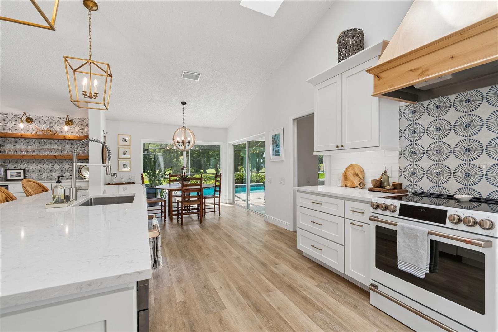 3337 HYDE PARK DR, CLEARWATER, FL, 33761