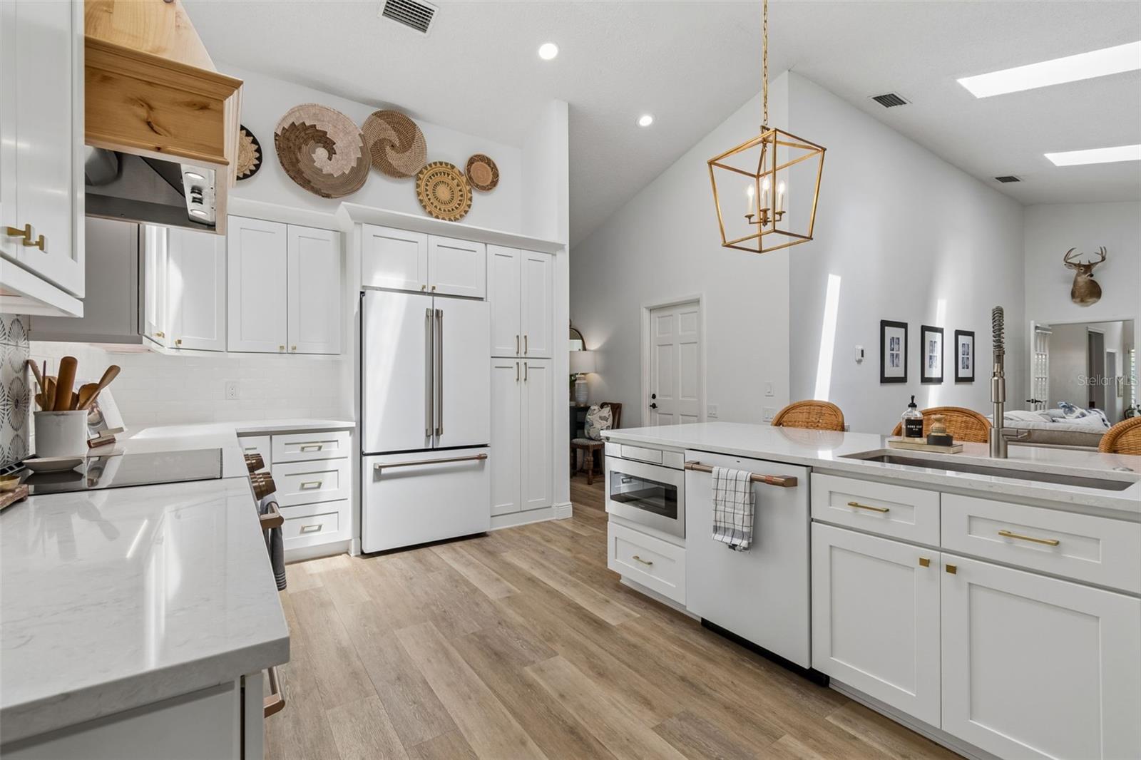 3337 HYDE PARK DR, CLEARWATER, FL, 33761