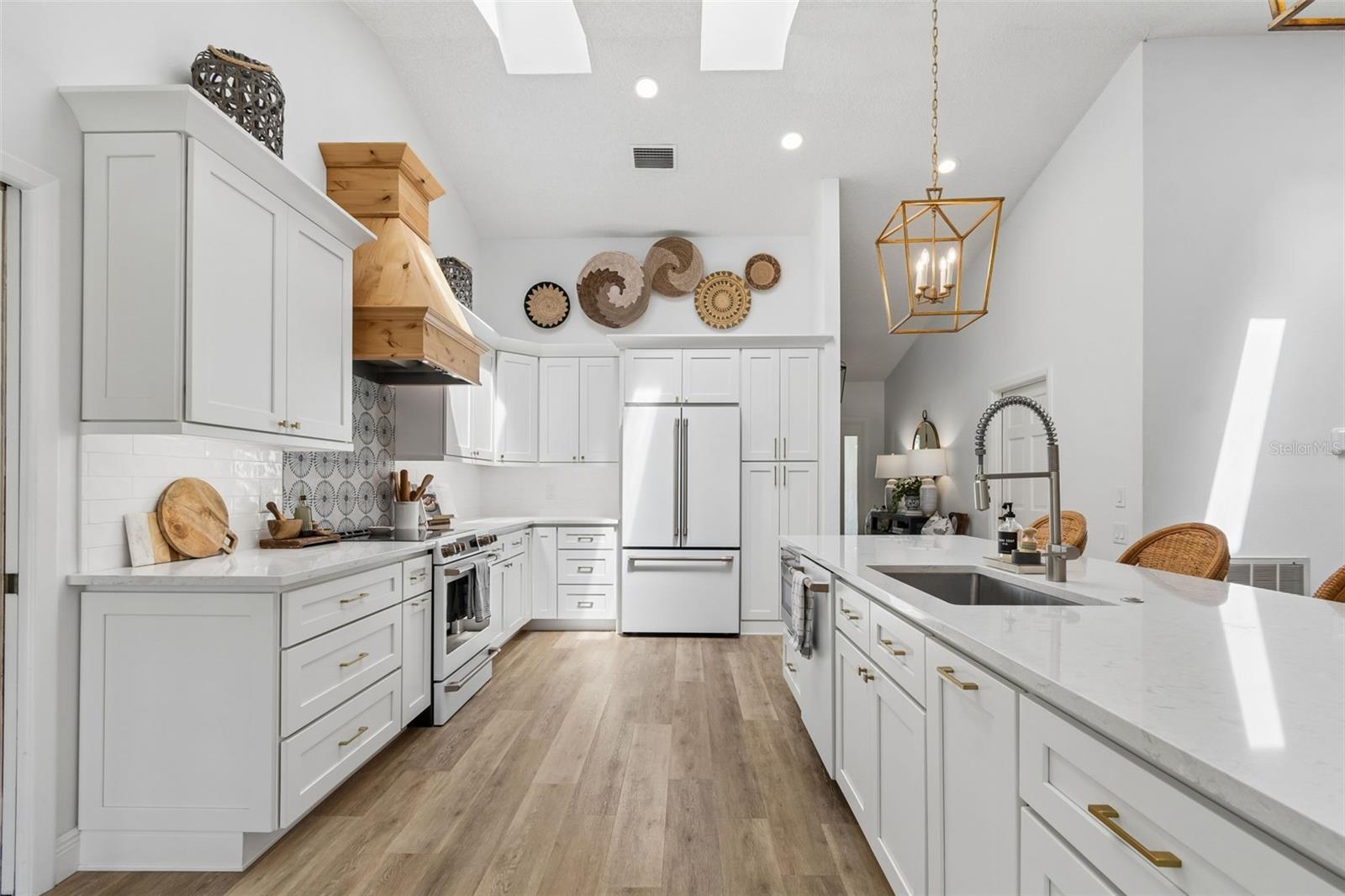 3337 HYDE PARK DR, CLEARWATER, FL, 33761