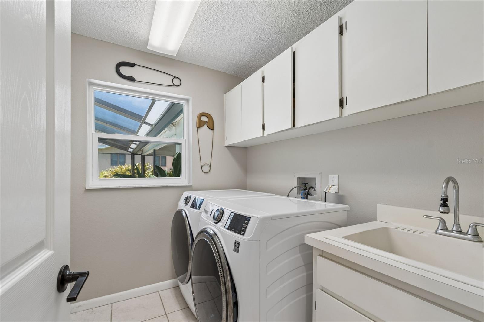 3337 HYDE PARK DR, CLEARWATER, FL, 33761