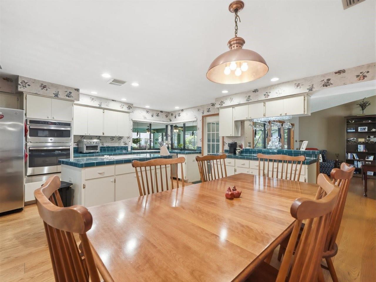 5046 BARROWE DR, TAMPA, FL, 33624