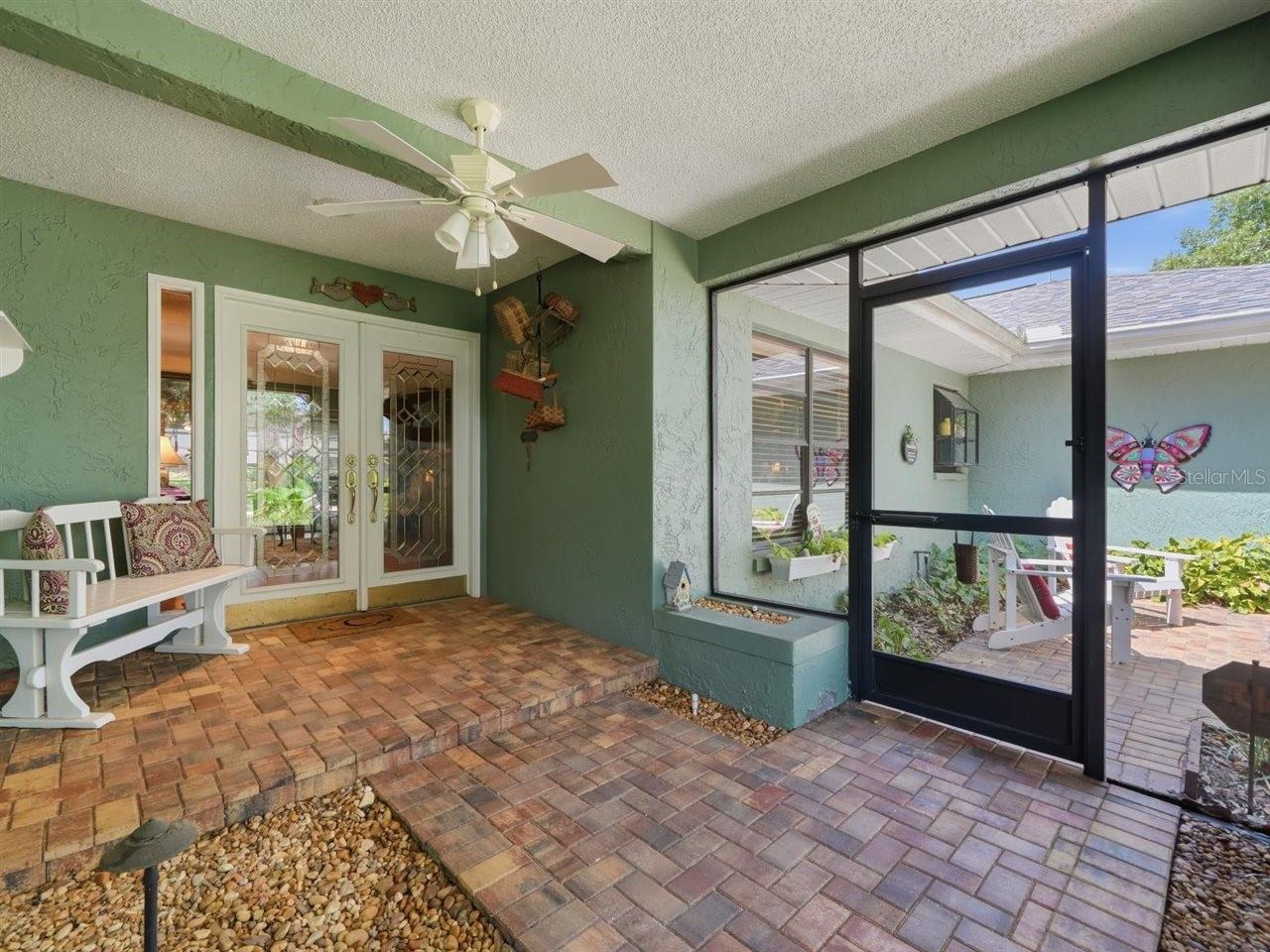 5046 BARROWE DR, TAMPA, FL, 33624