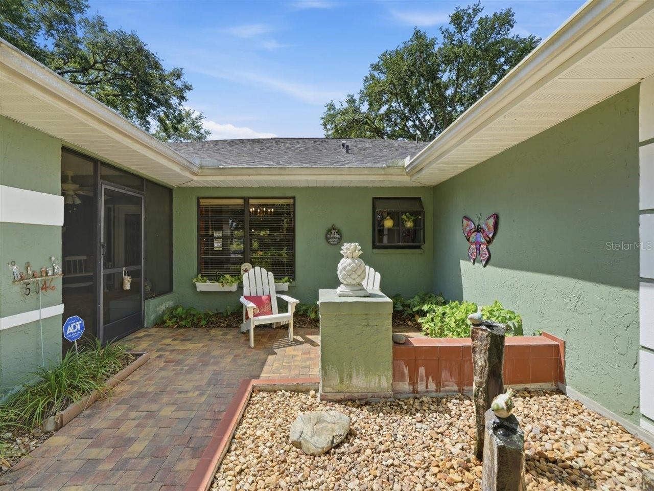 5046 BARROWE DR, TAMPA, FL, 33624