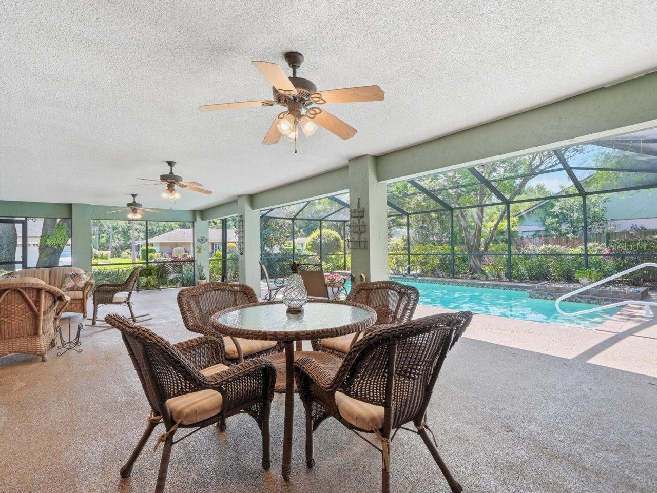 5046 BARROWE DR, TAMPA, FL, 33624