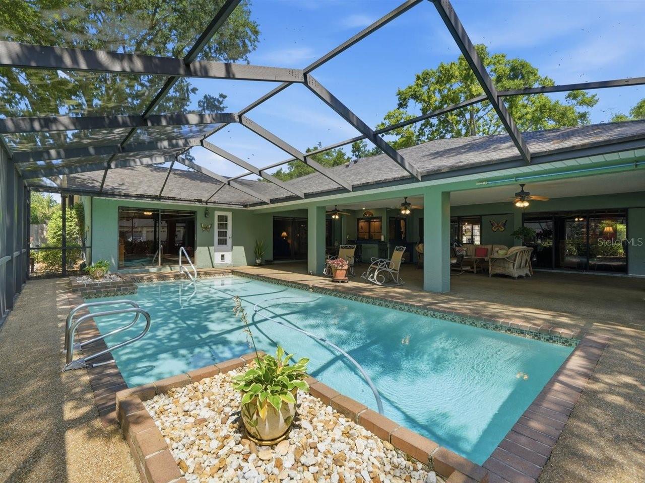5046 BARROWE DR, TAMPA, FL, 33624