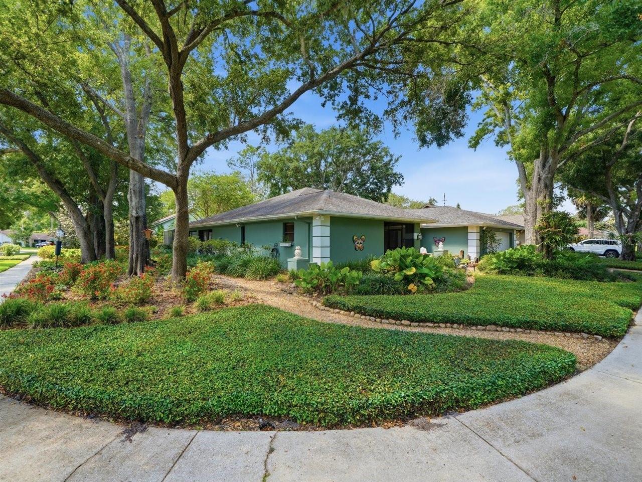 5046 BARROWE DR, TAMPA, FL, 33624